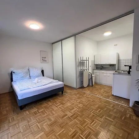 Study & Work Am Campus * 켐니츠