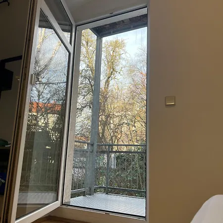Apartment Study & Work Am Campus