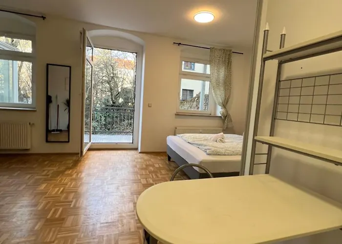 Study & Work Am Campus * Chemnitz